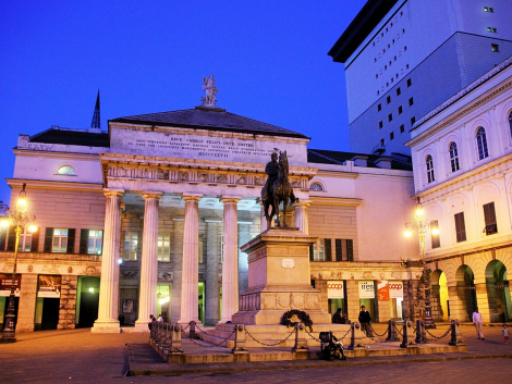 Teatro_Carlo_Felice_Notturno
